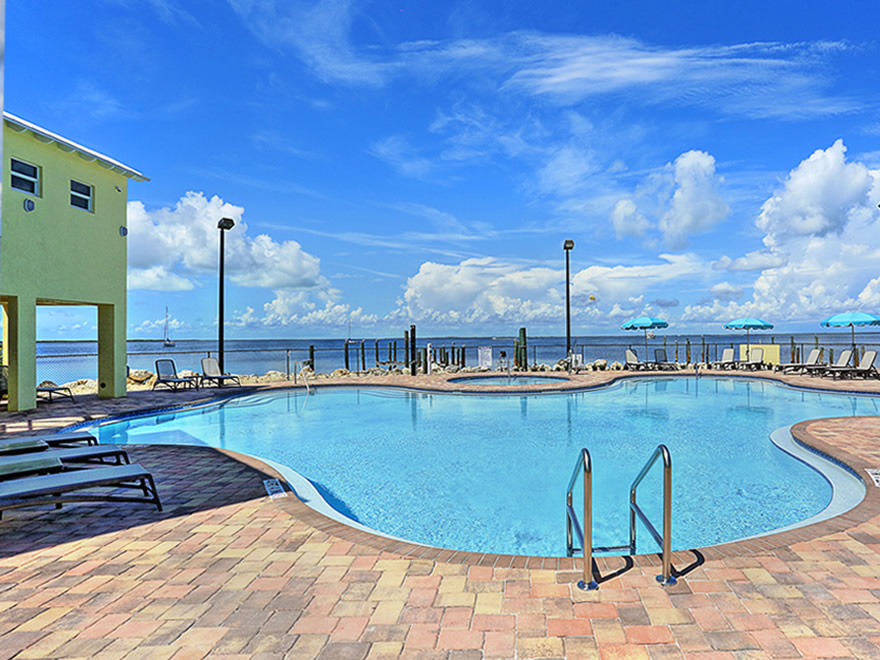 Keys Palms RV Resort pool.